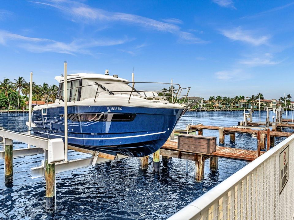 For Sale: $1,175,000 (3 beds, 2 baths, 3002 Square Feet)