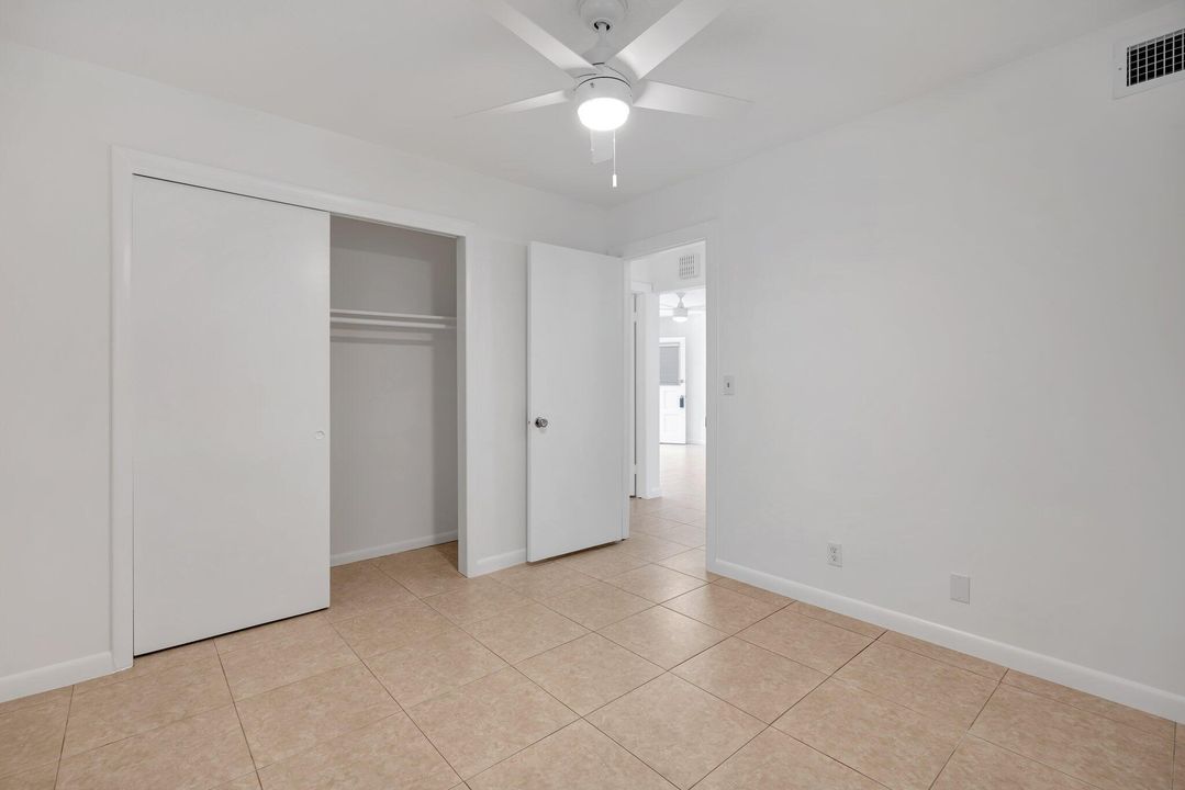 For Sale: $334,900 (2 beds, 1 baths, 1105 Square Feet)