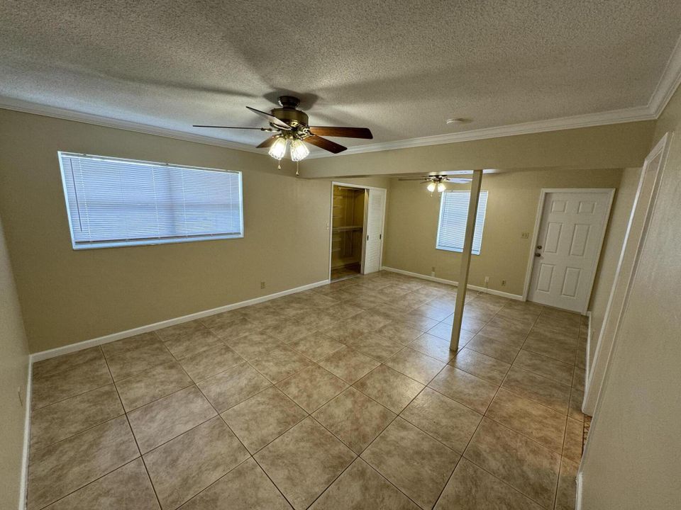 For Rent: $2,500 (2 beds, 2 baths, 960 Square Feet)