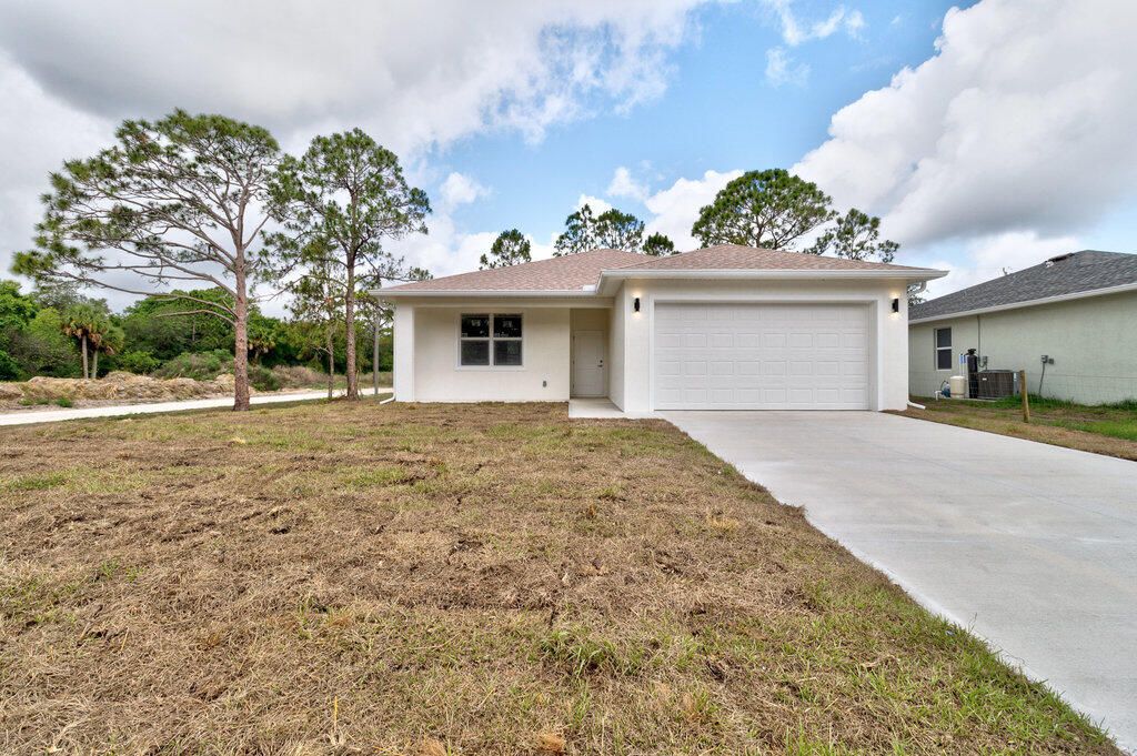 For Sale: $336,000 (3 beds, 2 baths, 1285 Square Feet)