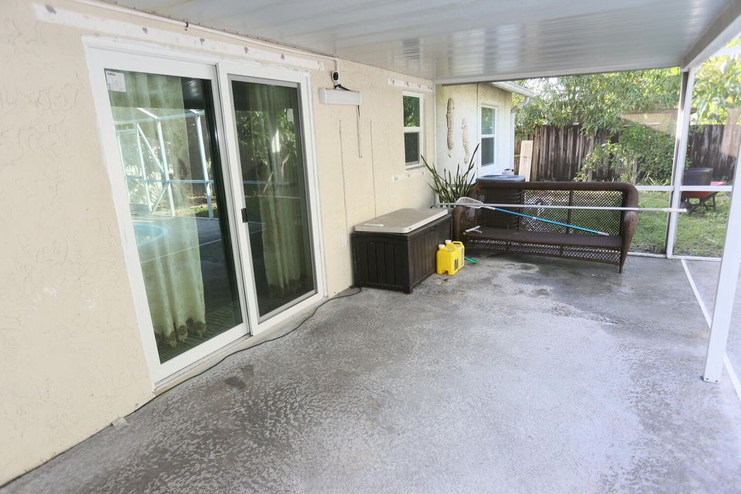 For Sale: $470,000 (3 beds, 2 baths, 1258 Square Feet)