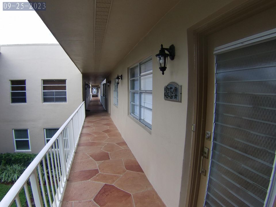 Active With Contract: $3,500 (2 beds, 2 baths, 907 Square Feet)
