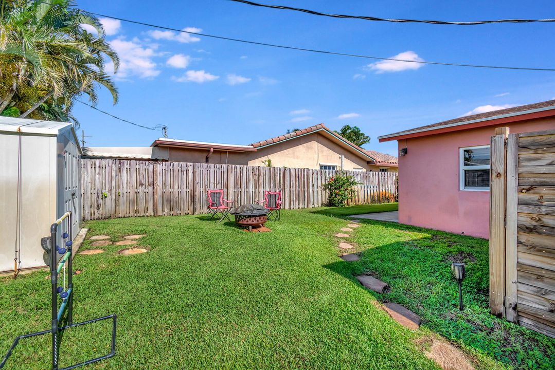 For Sale: $649,900 (3 beds, 2 baths, 1762 Square Feet)