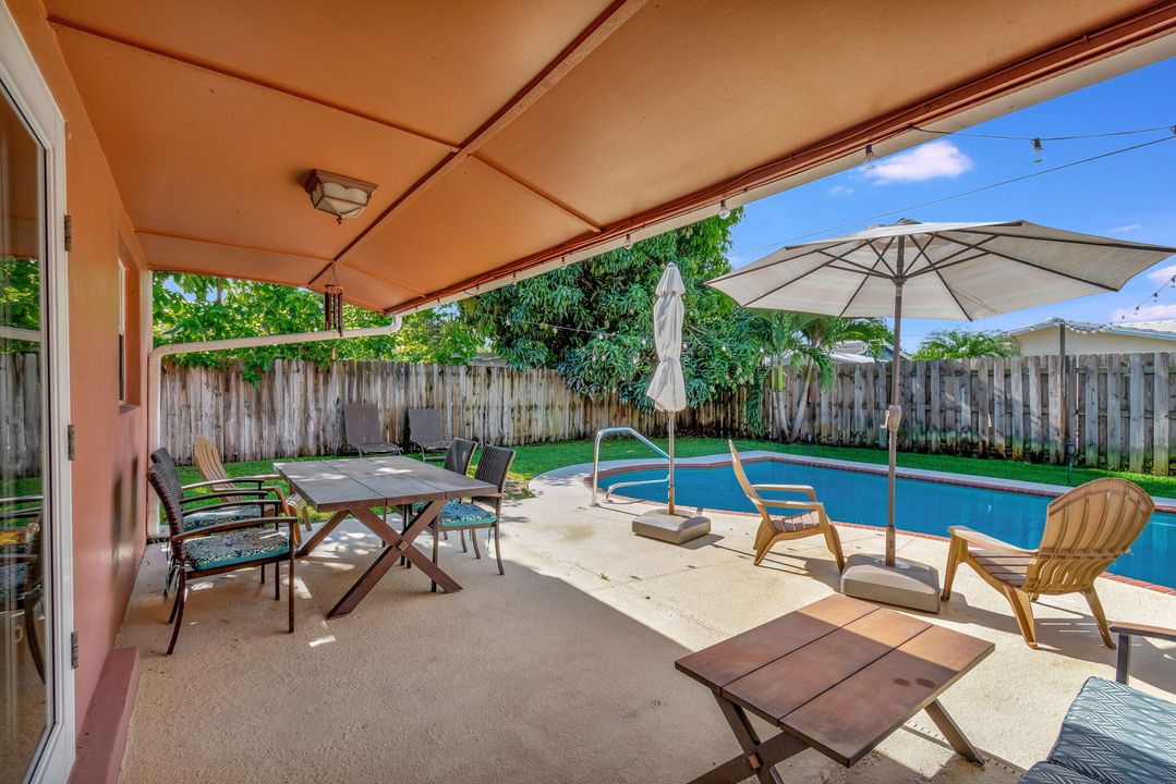 For Sale: $649,900 (3 beds, 2 baths, 1762 Square Feet)