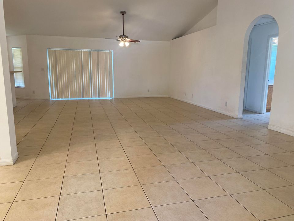 For Rent: $2,700 (3 beds, 2 baths, 1780 Square Feet)