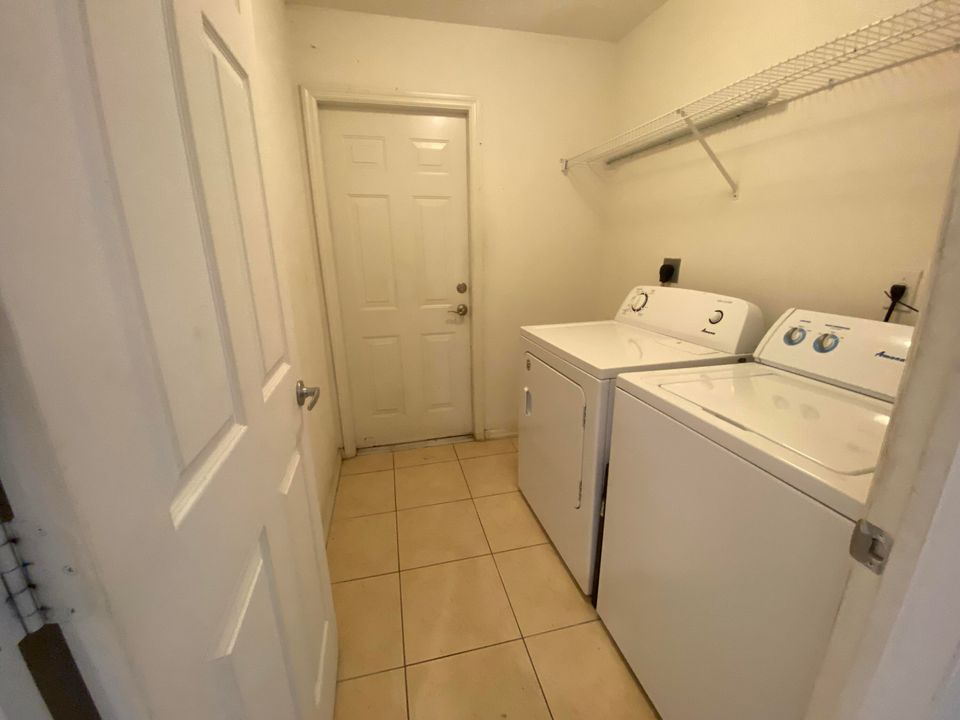 For Rent: $2,700 (3 beds, 2 baths, 1780 Square Feet)