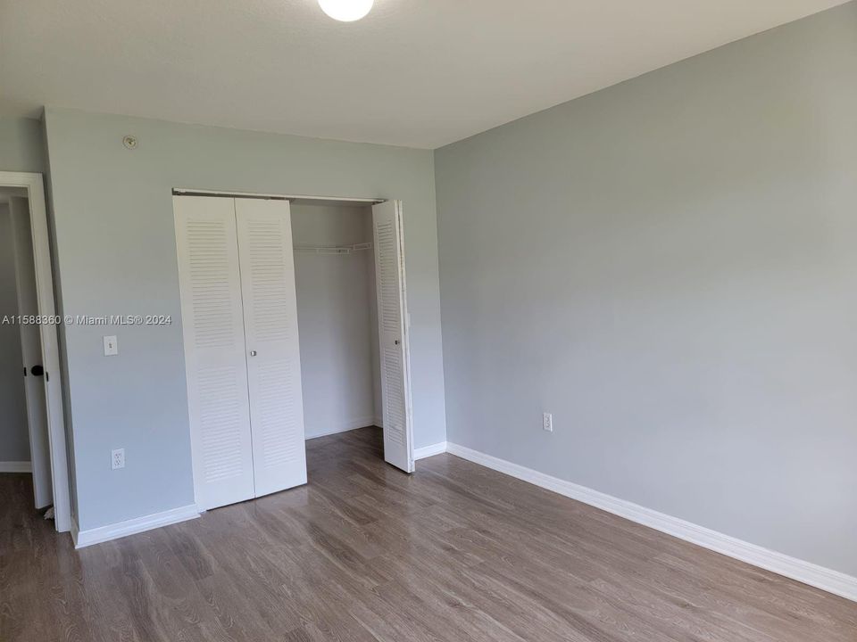 For Rent: $2,000 (2 beds, 2 baths, 1060 Square Feet)