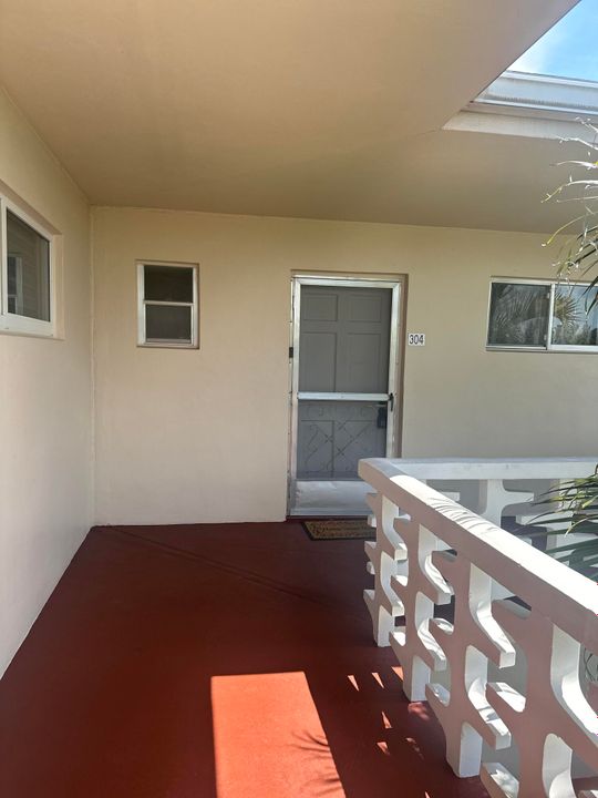 For Sale: $120,000 (2 beds, 2 baths, 1080 Square Feet)