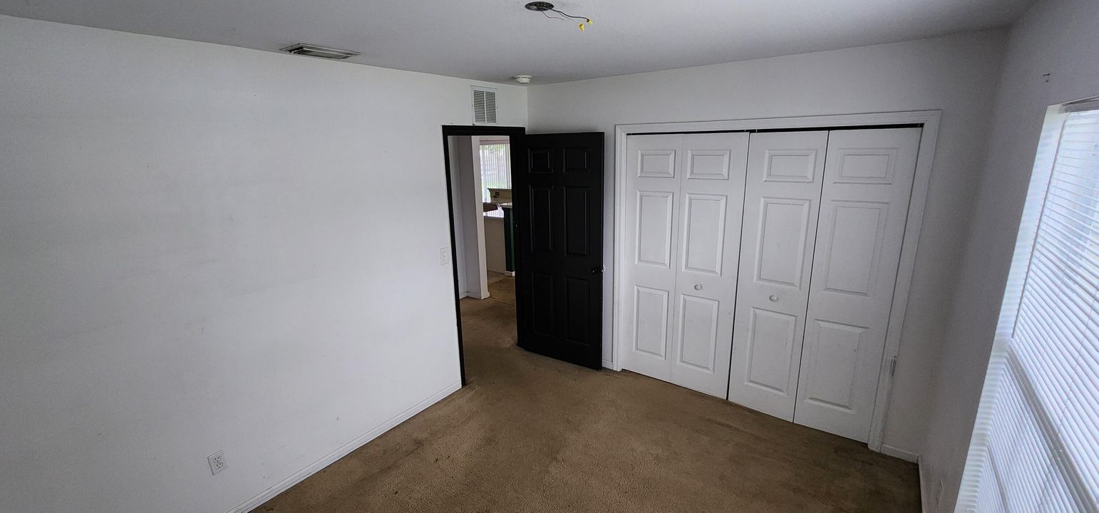 For Sale: $360,000 (3 beds, 2 baths, 1410 Square Feet)