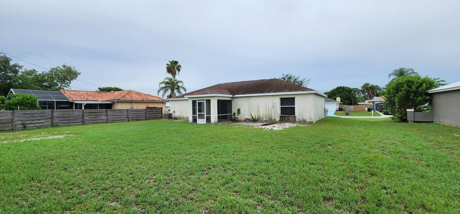 For Sale: $360,000 (3 beds, 2 baths, 1410 Square Feet)