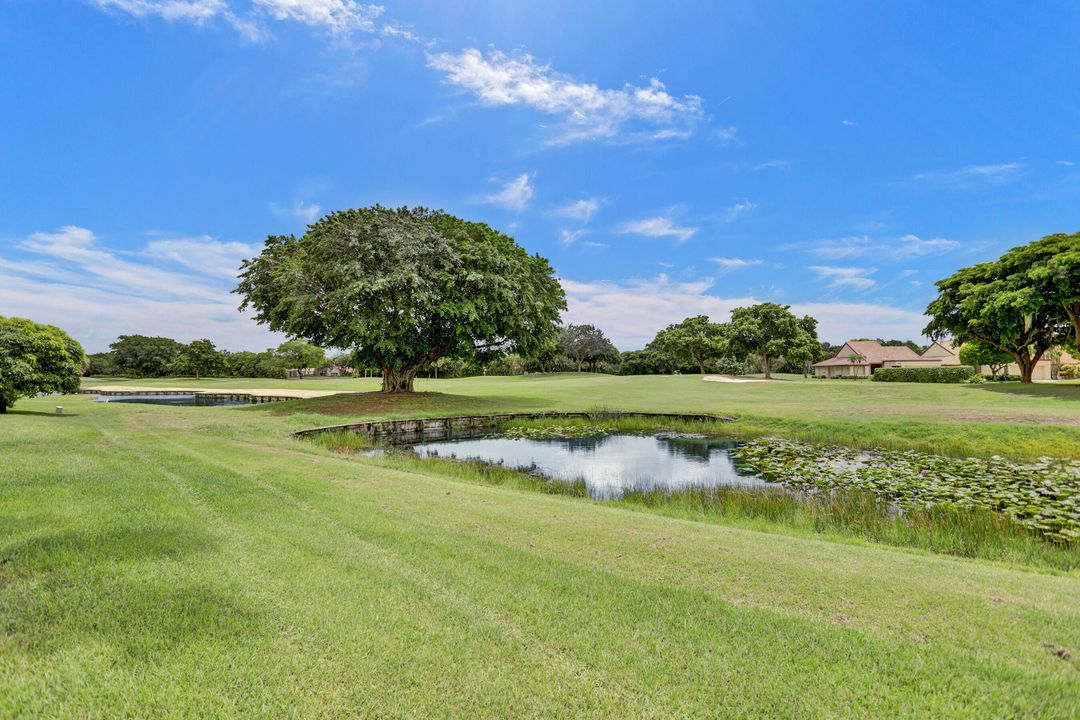 For Sale: $699,000 (3 beds, 2 baths, 2460 Square Feet)