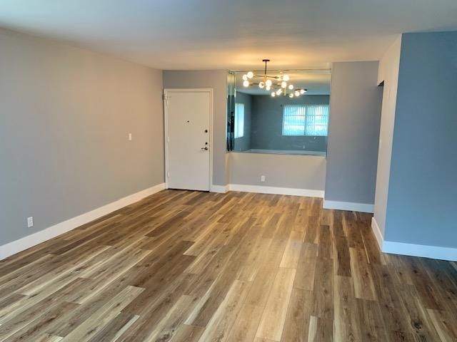 For Rent: $2,300 (2 beds, 2 baths, 1180 Square Feet)