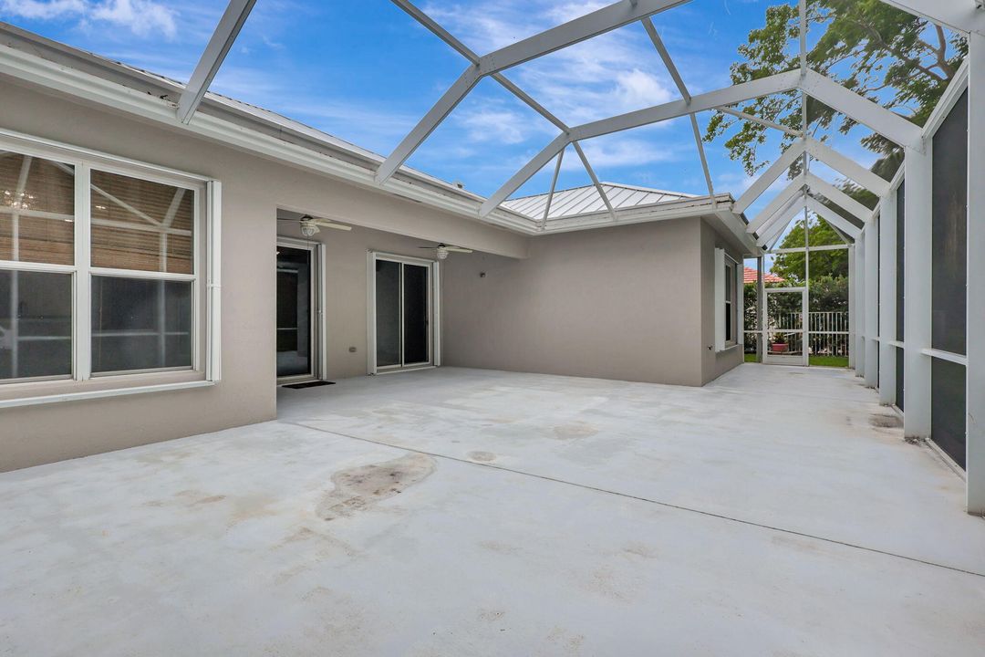 Active With Contract: $649,000 (4 beds, 2 baths, 2616 Square Feet)