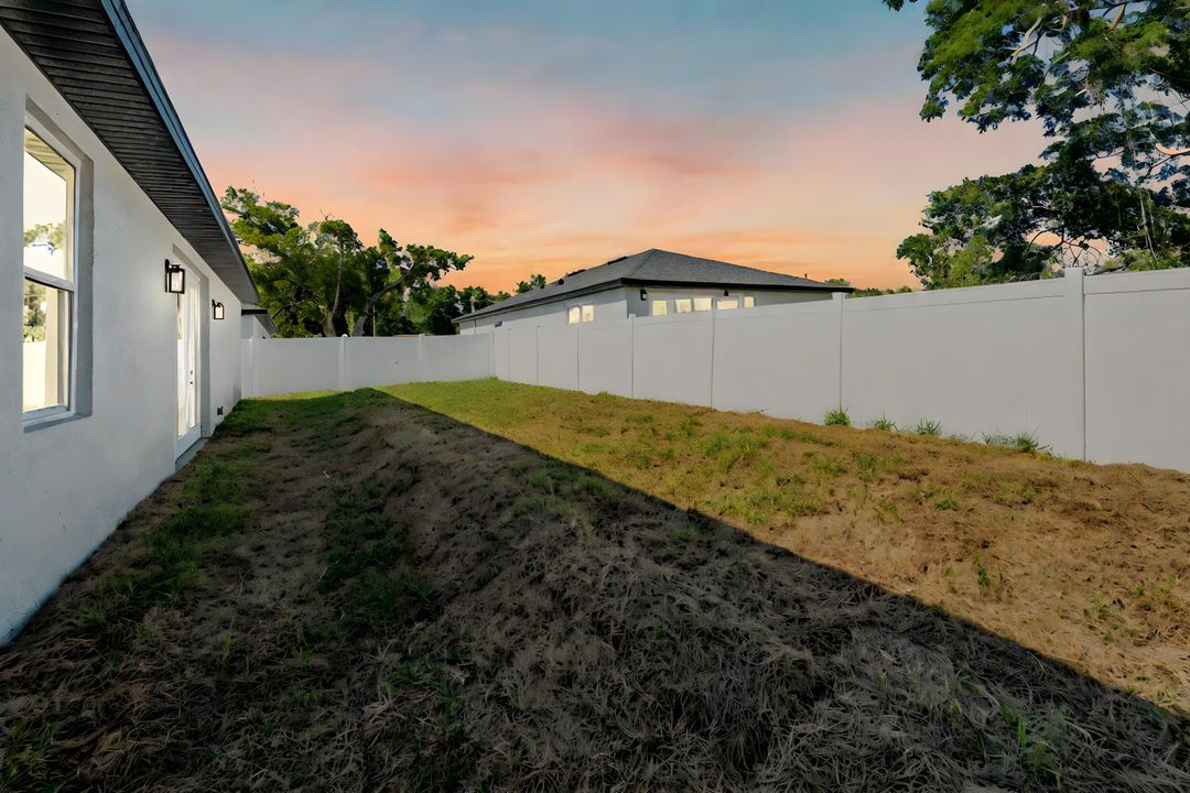 For Sale: $450,000 (4 beds, 2 baths, 1498 Square Feet)