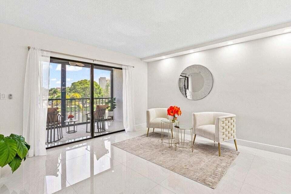 En Venta: $345,000 (2 camas, 2 baños, 1230 Pies cuadrados)