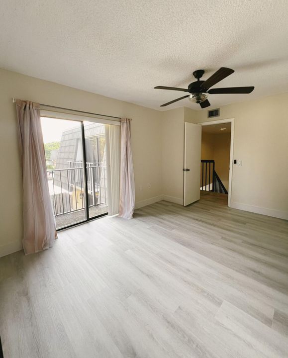 For Rent: $2,600 (2 beds, 2 baths, 1236 Square Feet)