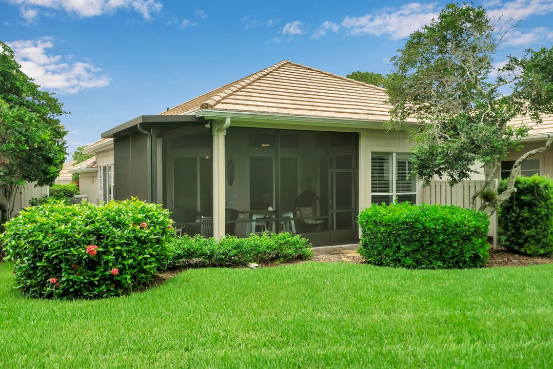 For Sale: $325,000 (3 beds, 2 baths, 1756 Square Feet)