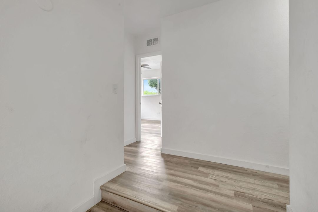 For Sale: $600,000 (3 beds, 2 baths, 1701 Square Feet)
