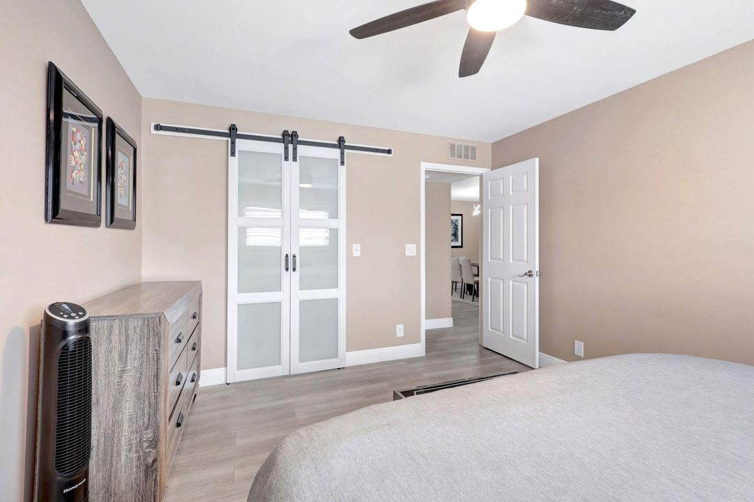 For Sale: $268,000 (2 beds, 2 baths, 1150 Square Feet)