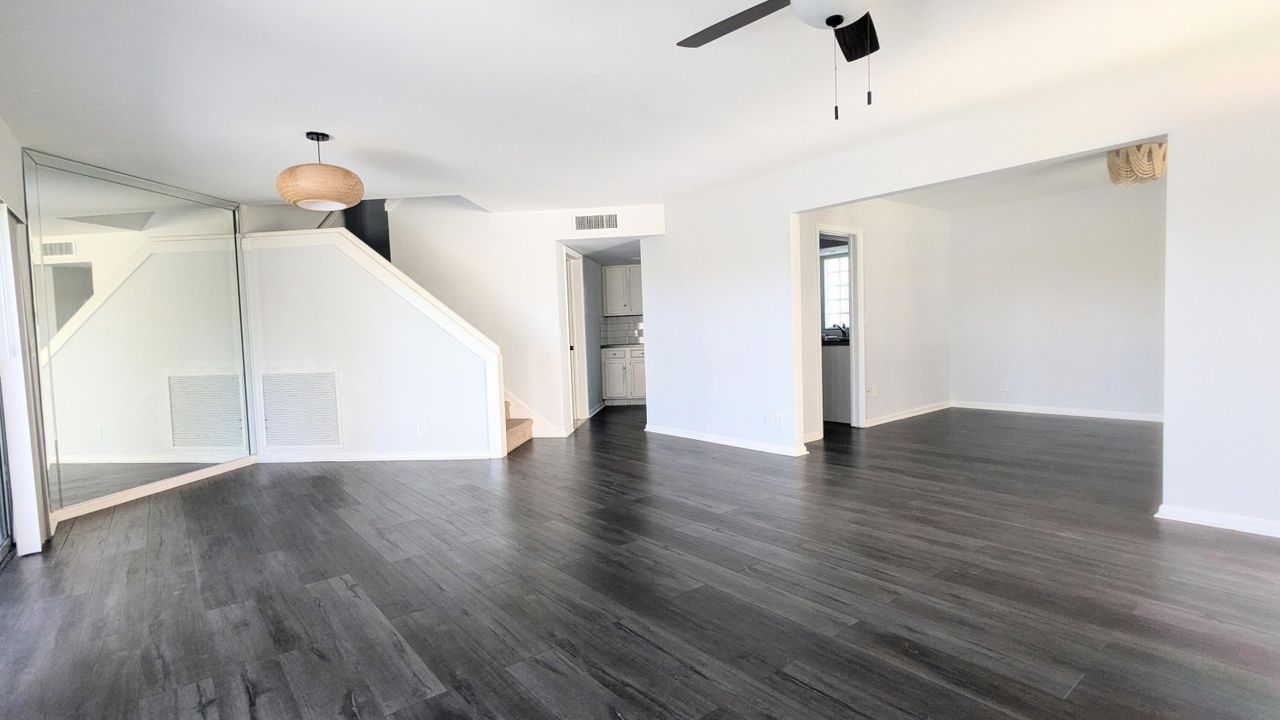 For Sale: $425,000 (3 beds, 2 baths, 1740 Square Feet)