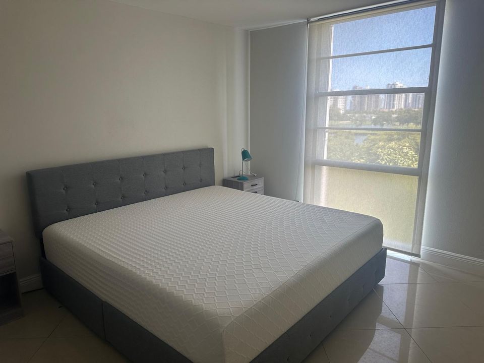 En Renta: $2,895 (2 camas, 2 baños, 1081 Pies cuadrados)