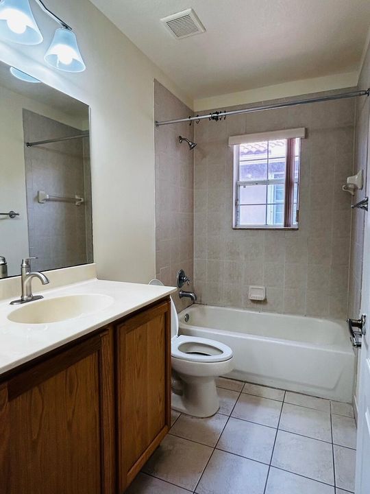 For Rent: $2,950 (3 beds, 2 baths, 1782 Square Feet)