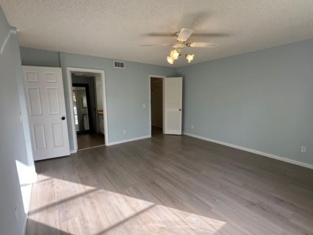 For Sale: $249,500 (2 beds, 2 baths, 1200 Square Feet)