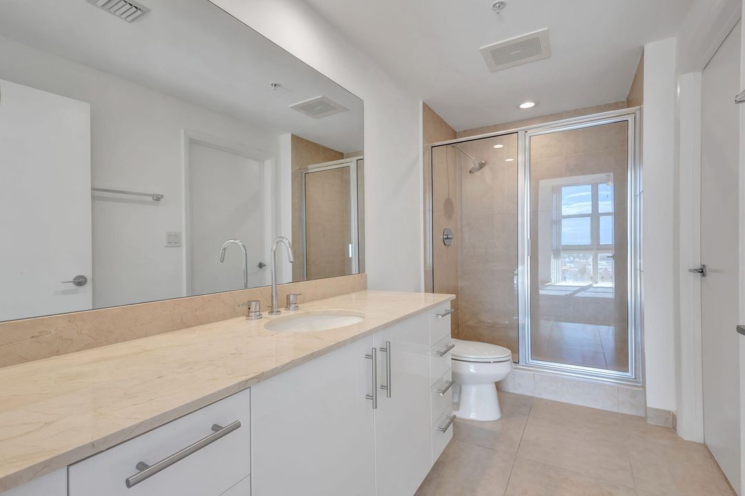 For Sale: $830,000 (2 beds, 2 baths, 1192 Square Feet)