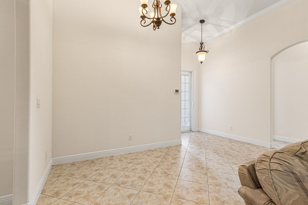 For Sale: $479,900 (3 beds, 2 baths, 1667 Square Feet)