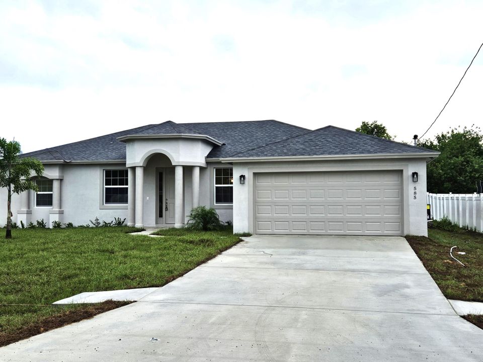 Active With Contract: $489,900 (4 beds, 3 baths, 2263 Square Feet)