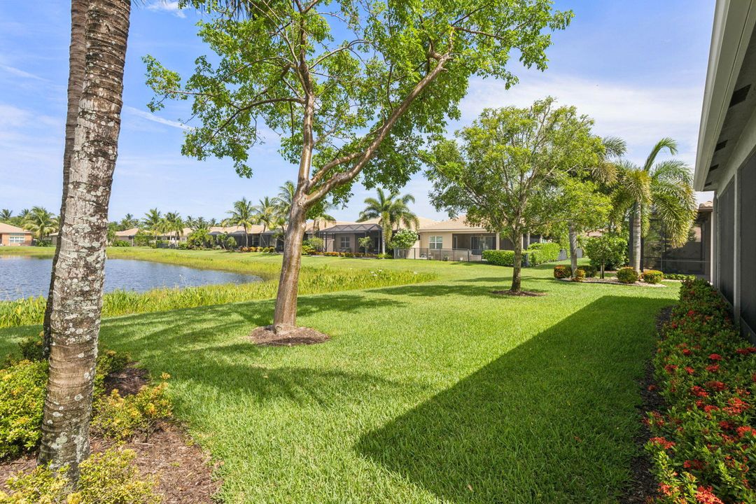 For Sale: $949,000 (3 beds, 2 baths, 2258 Square Feet)