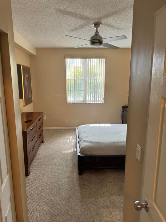 For Rent: $2,650 (2 beds, 2 baths, 1080 Square Feet)