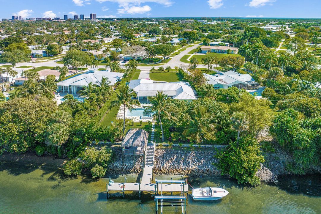 Active With Contract: $3,800,000 (3 beds, 2 baths, 2575 Square Feet)