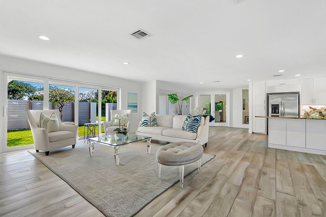 Active With Contract: $3,800,000 (3 beds, 2 baths, 2575 Square Feet)