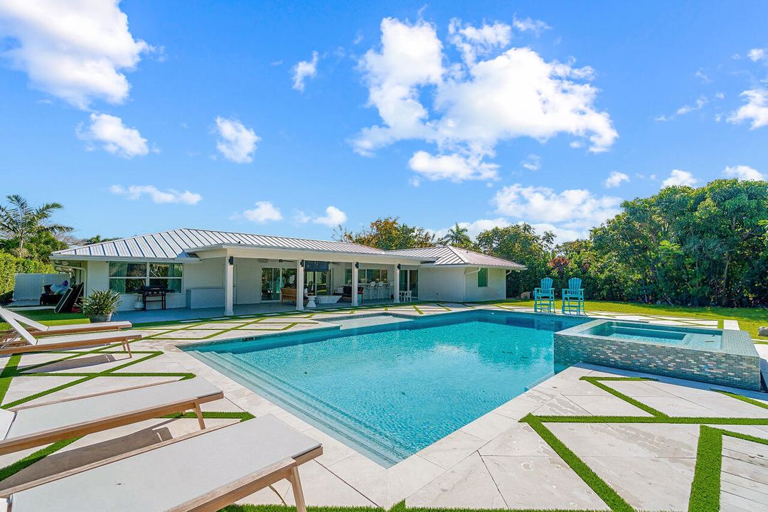 Active With Contract: $3,800,000 (3 beds, 2 baths, 2575 Square Feet)