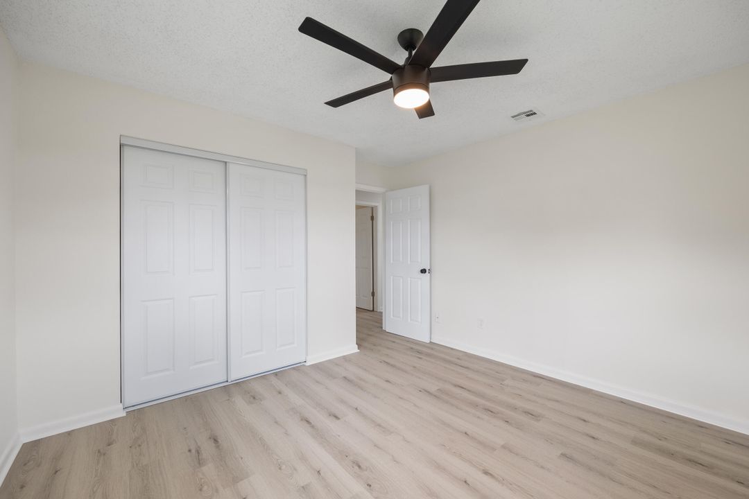 For Sale: $324,900 (3 beds, 2 baths, 1410 Square Feet)