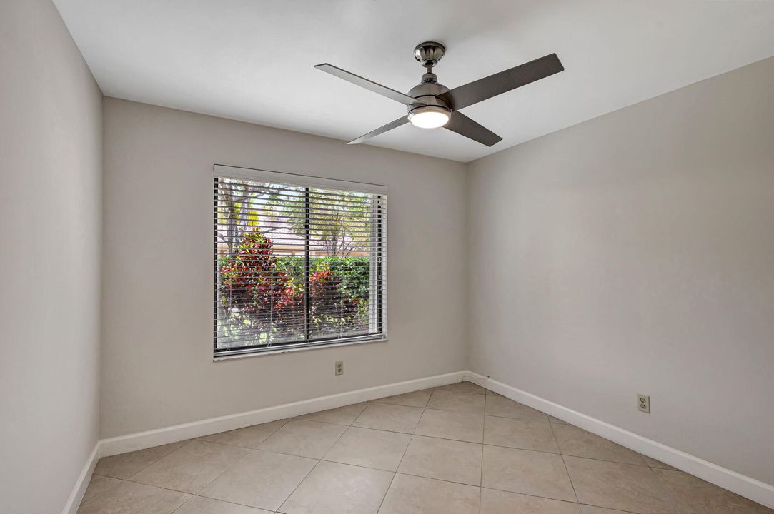 For Sale: $399,000 (3 beds, 2 baths, 1268 Square Feet)