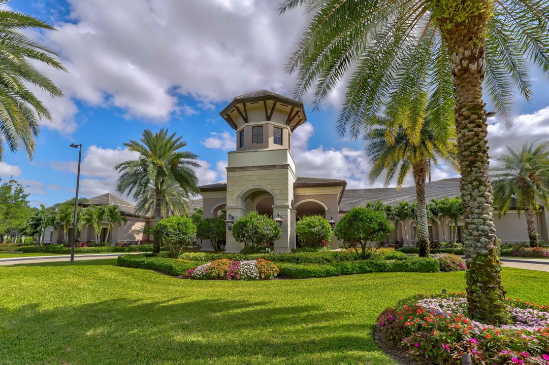 For Sale: $949,000 (3 beds, 2 baths, 2258 Square Feet)