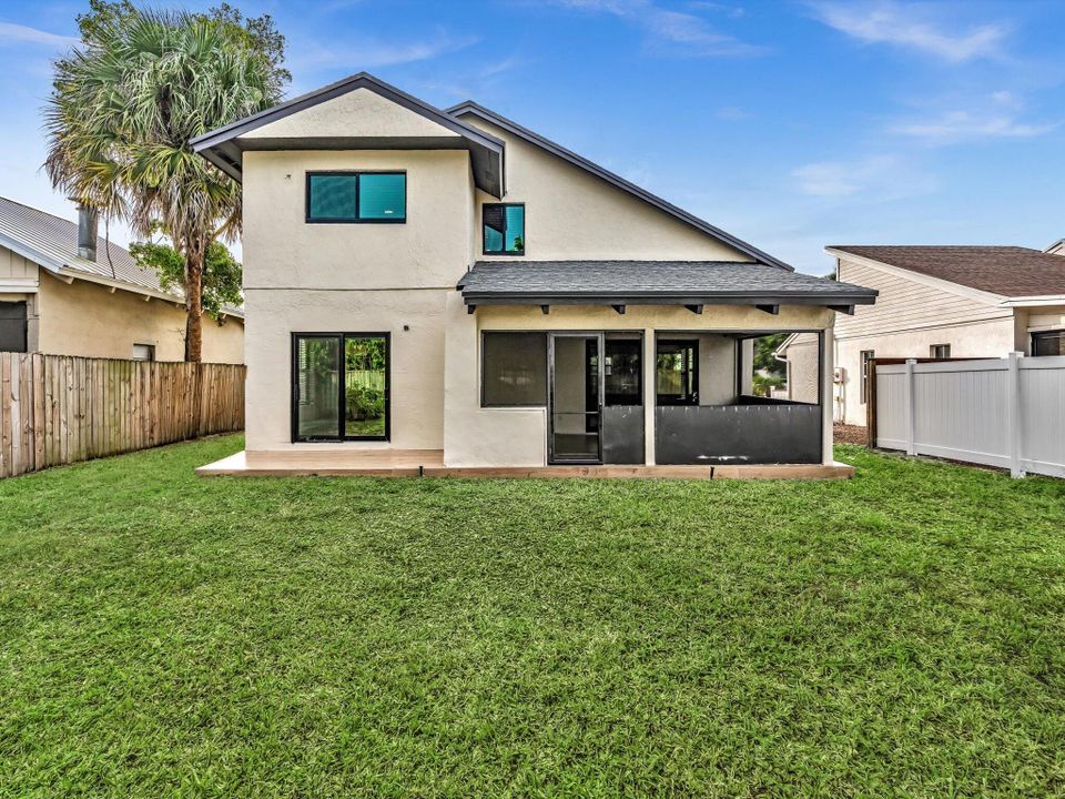 For Sale: $699,000 (3 beds, 2 baths, 1655 Square Feet)