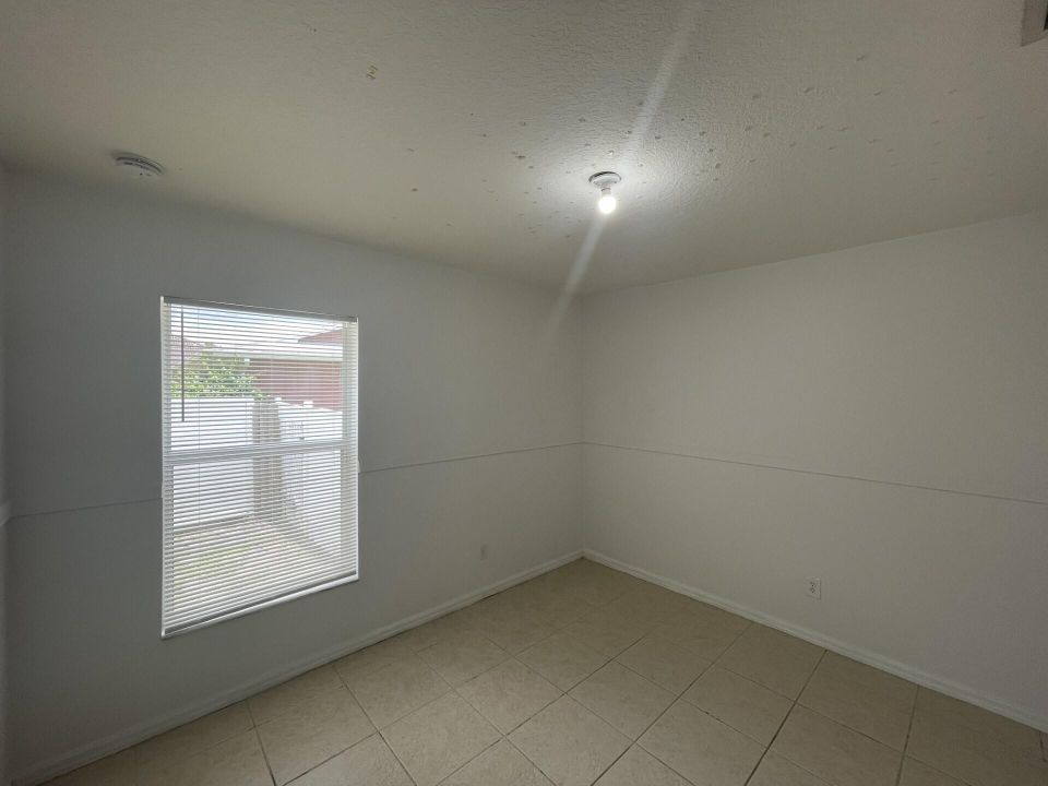 For Rent: $3,000 (3 beds, 2 baths, 1788 Square Feet)