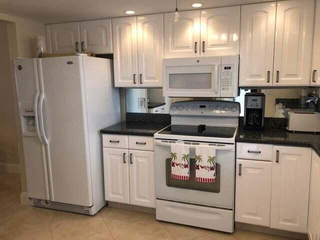 For Rent: $2,900 (2 beds, 2 baths, 1416 Square Feet)