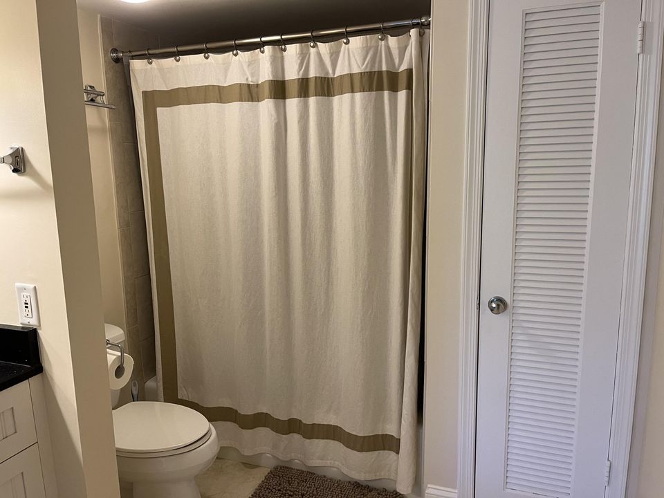 For Rent: $2,900 (2 beds, 2 baths, 1416 Square Feet)