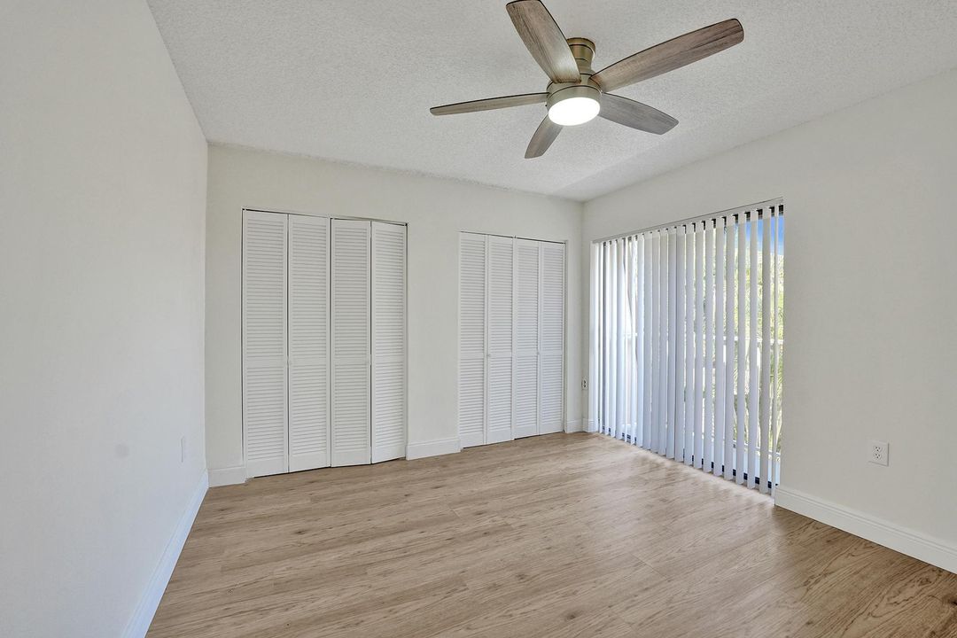 Active With Contract: $2,300 (2 beds, 2 baths, 1288 Square Feet)