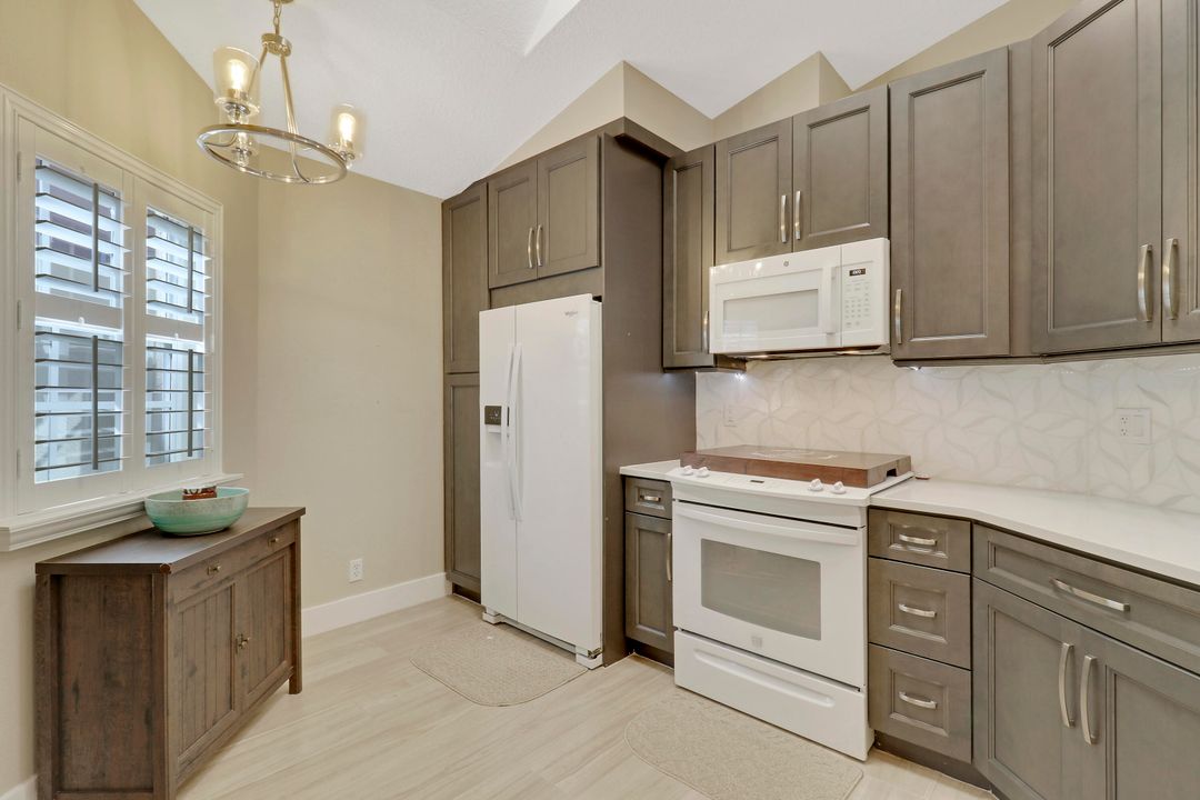 Active With Contract: $639,900 (3 beds, 2 baths, 1438 Square Feet)