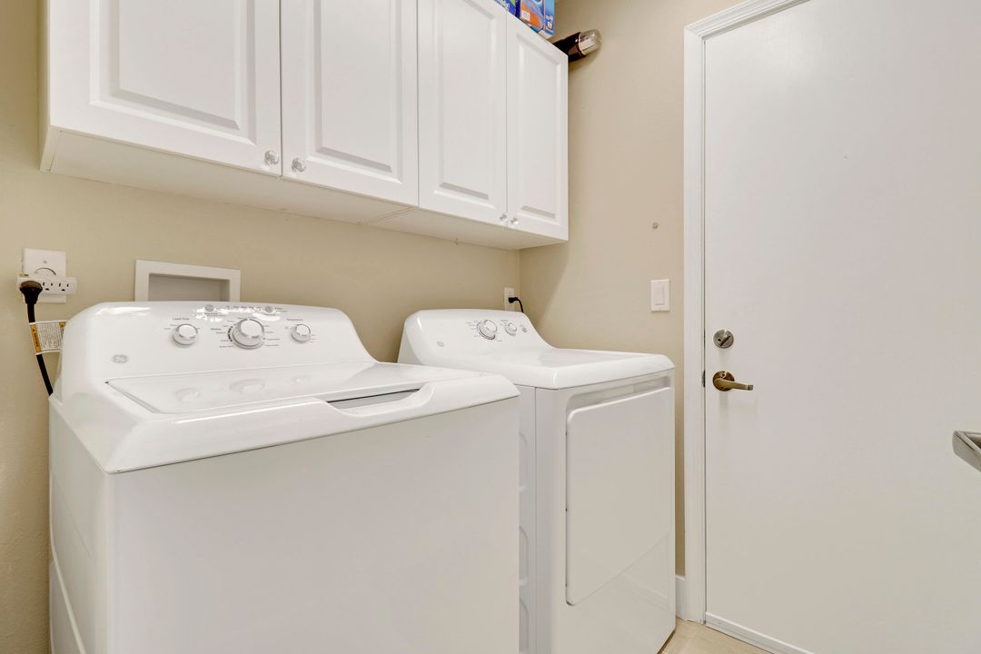 Active With Contract: $639,900 (3 beds, 2 baths, 1438 Square Feet)