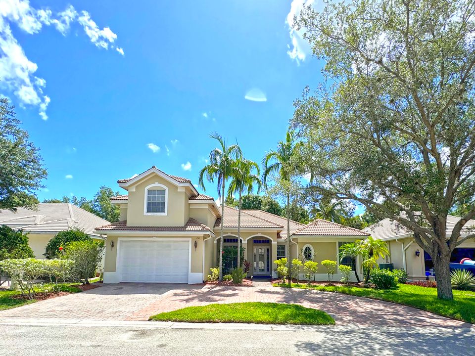 For Sale: $675,000 (4 beds, 3 baths, 2931 Square Feet)