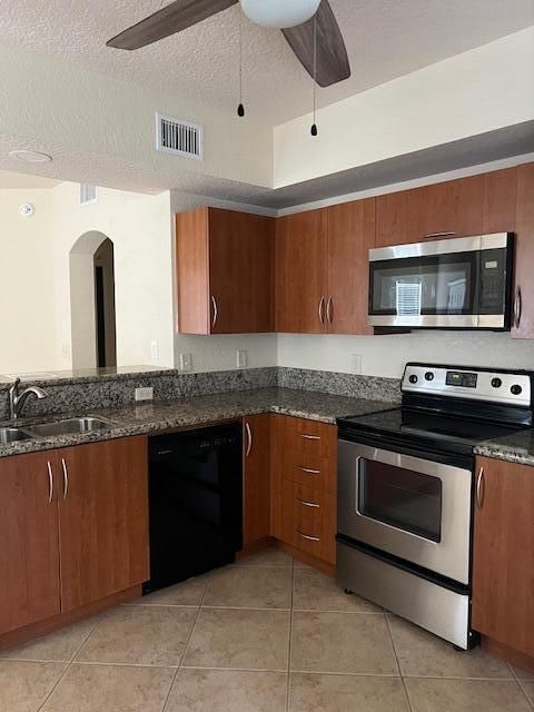 For Rent: $2,100 (2 beds, 2 baths, 1253 Square Feet)