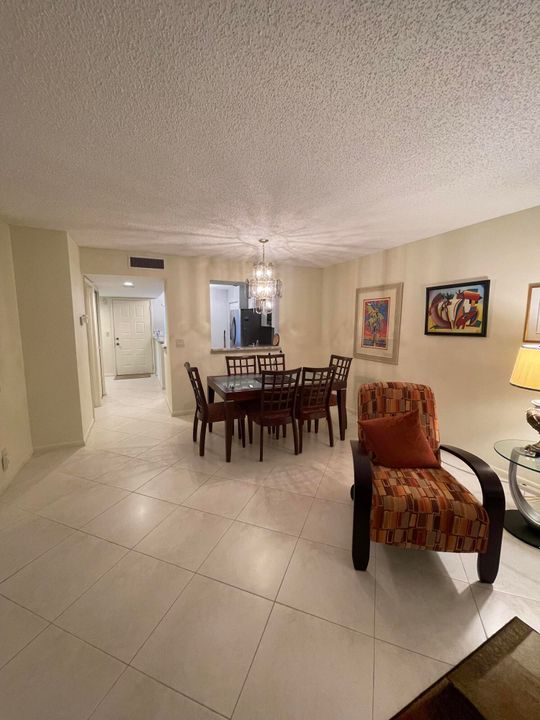 Active With Contract: $4,200 (2 beds, 2 baths, 1220 Square Feet)