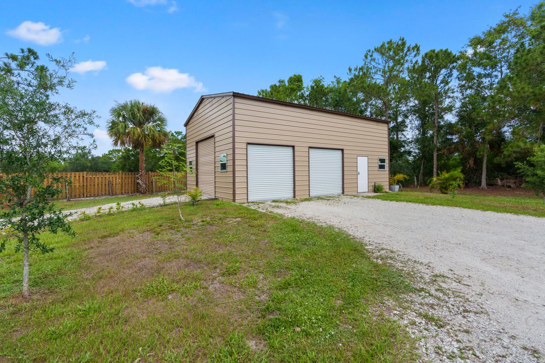 Active With Contract: $1,280,000 (3 beds, 2 baths, 1807 Square Feet)