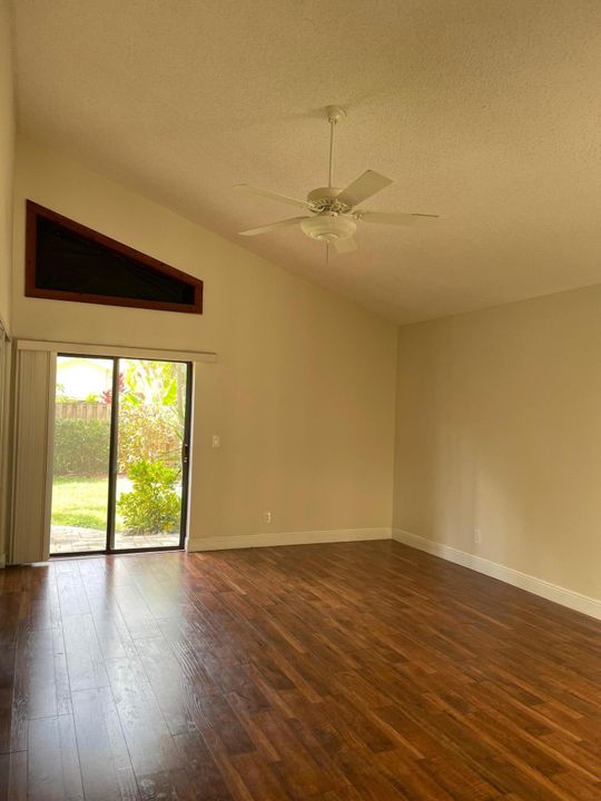 For Rent: $3,750 (3 beds, 2 baths, 1627 Square Feet)